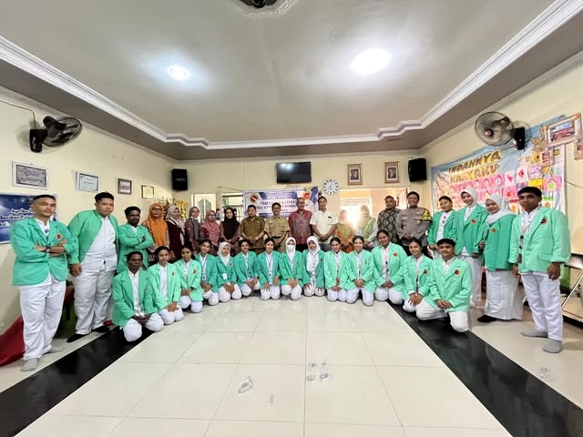 Mahasiswa STIKES ABI bersama mitra dalam kegiatan kampus